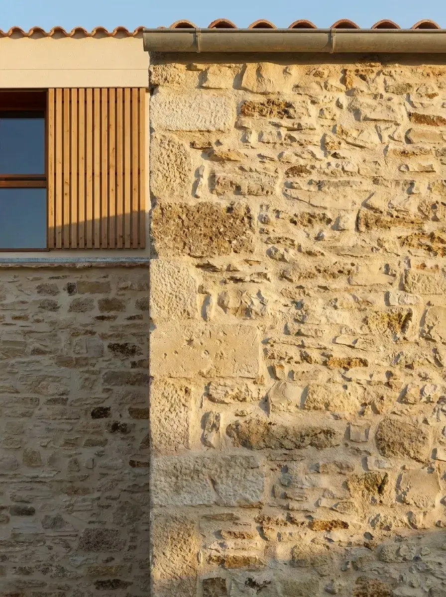 Aspro Exterior Wall Clse-Up Details - ARENCOS